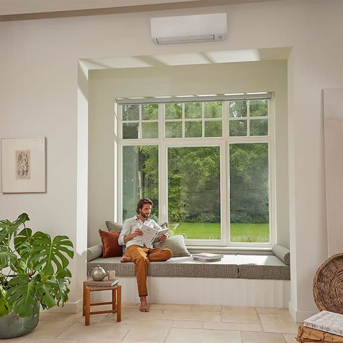 Инверторен климатик Daikin FTXM35A/RXM35A PERFERA WiFi, 12000 BTU, Клас A+++ 18